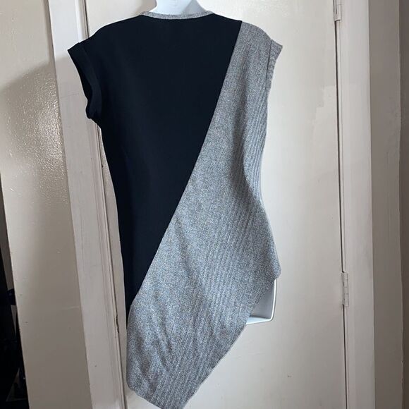 BAR III Asymmetrical Color Block Cap Sleeve Top-S - Picture 5 of 7
